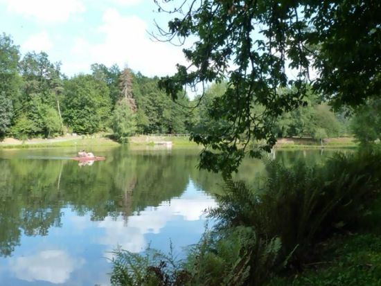 P&eacute;dalo d&eacute;tente autour de l'&eacute;tang